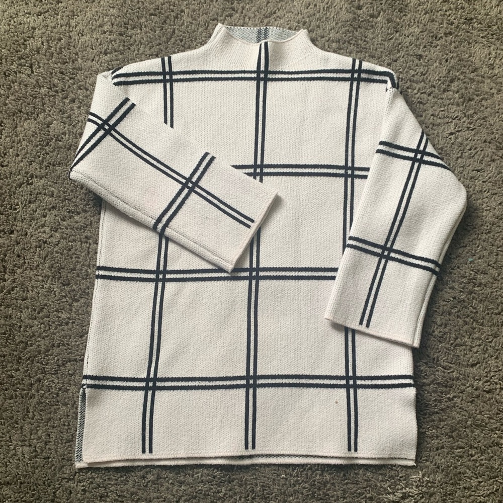 Striped Turtleneck Sweater | MISSLOOK | Size S | Black & White
